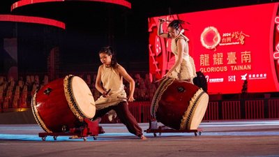 台湾灯会熠熠生辉 福尔摩沙马戏团携手东南科大表艺系 呈现台湾文化感动